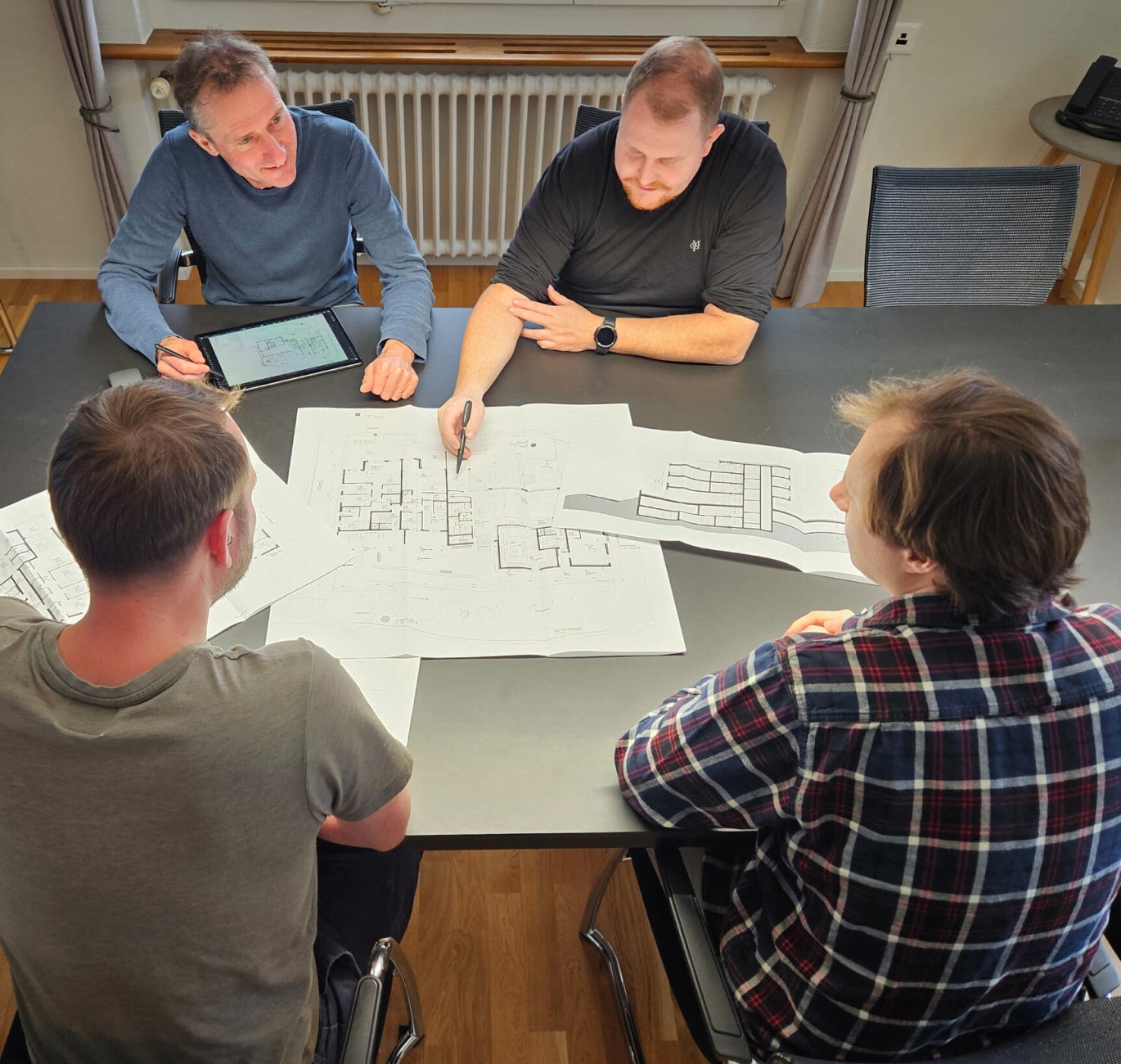 Team von Bhend Architektur bei der Planung